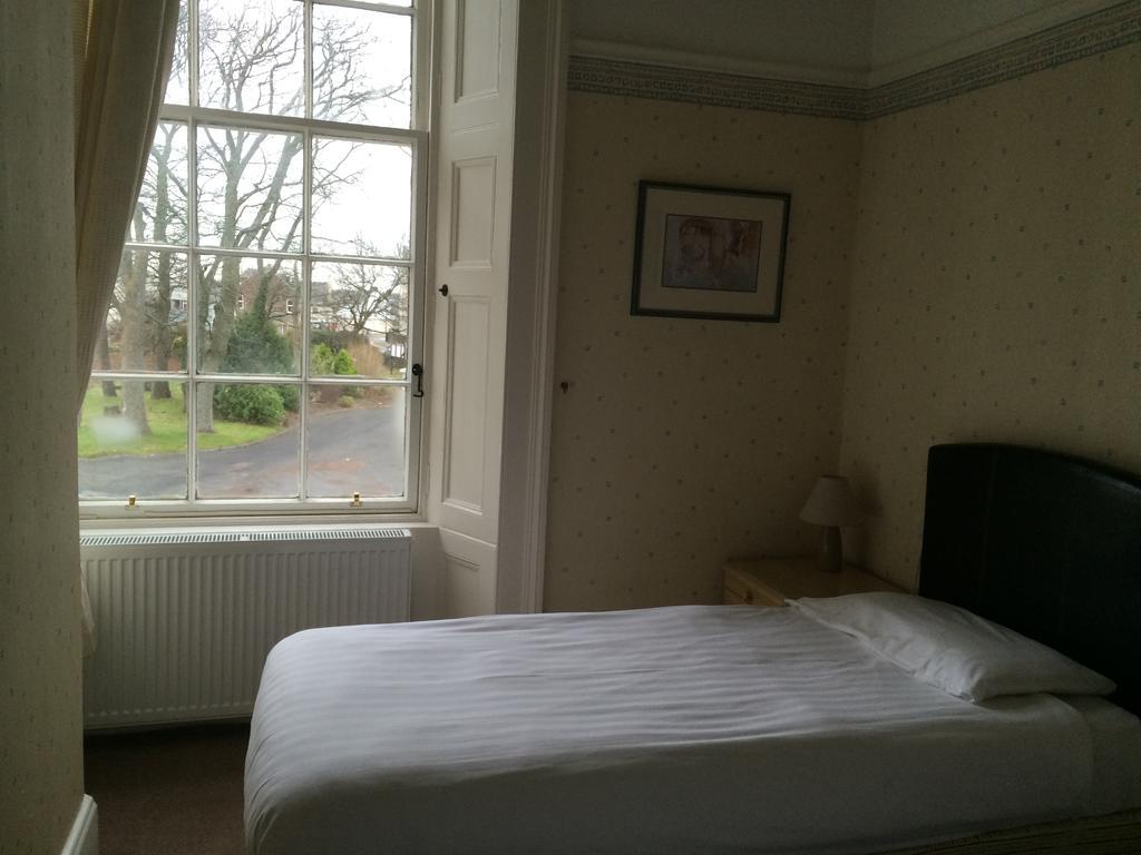 Annfield House Hotel Irvine  Extérieur photo